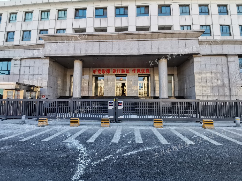 电动伸缩门的安装方向怎么选择？